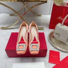 Roger Vivier flat shoes